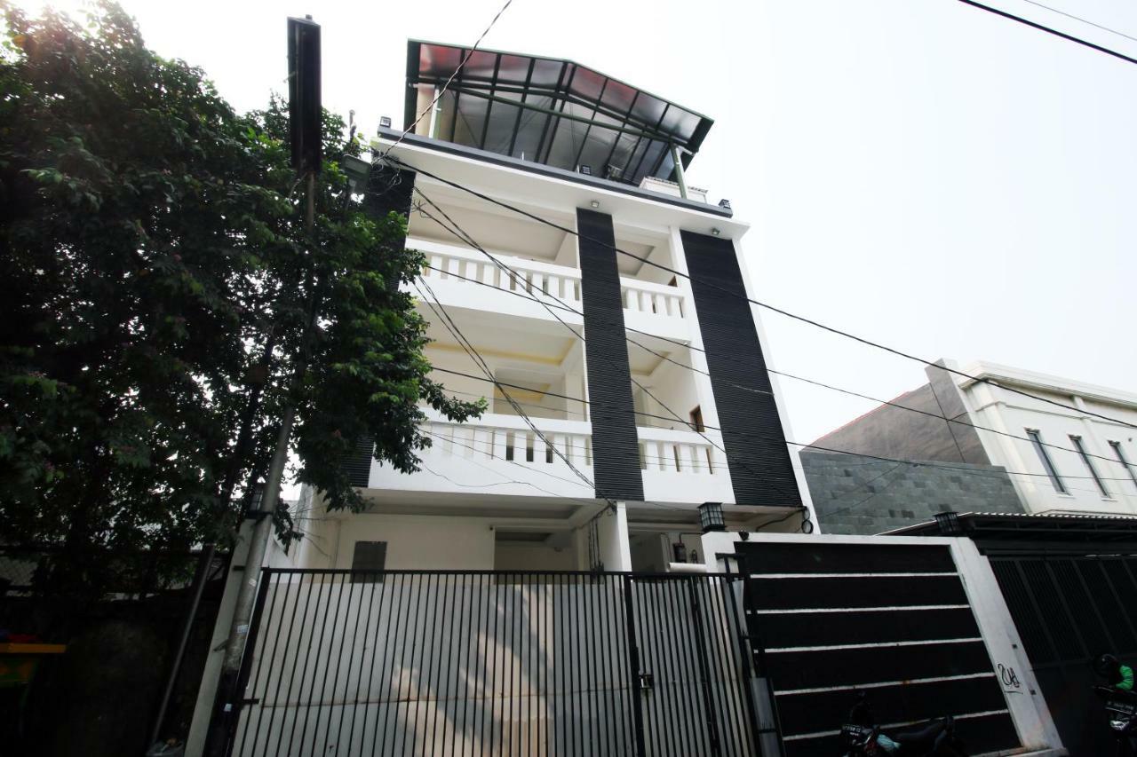 Kamar Keluarga Kampung Bali III Hostel Jakarta Luaran gambar